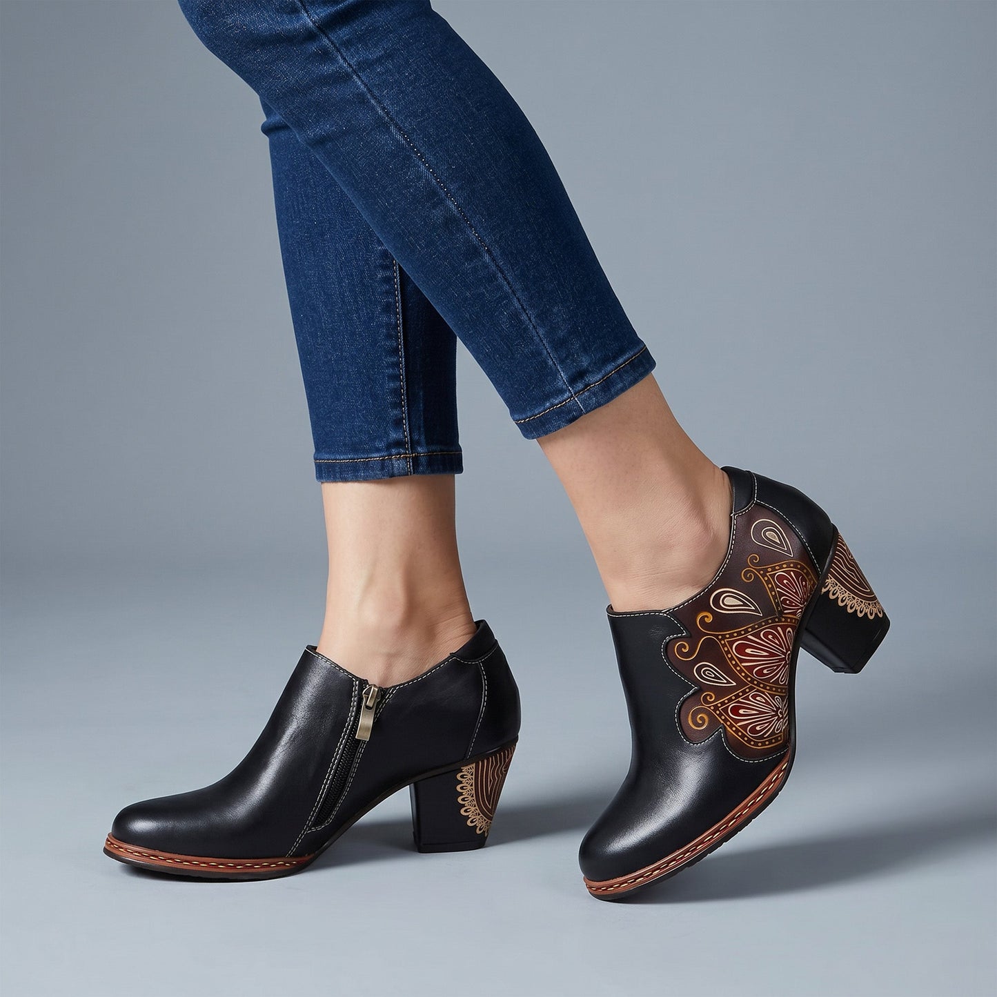 Retro Pattern Leather Zipper Pumps