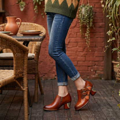 Retro Pattern Leather Zipper Pumps