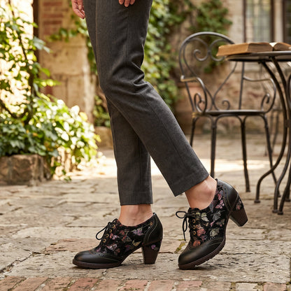 Vintage Butterfly Elegance Leather Pumps