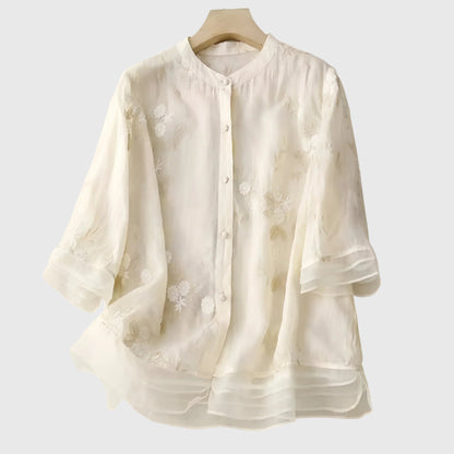 Nellie™ | Elegant Top with Embroidered Flowers